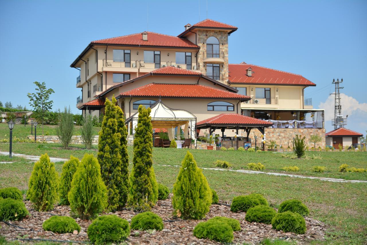 Chateau-Hotel Trendafiloff -B&B Chirpan Exterior photo